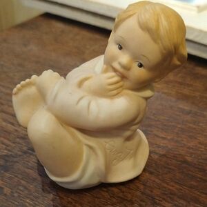 Goebel "Eva J" piano baby In Pink